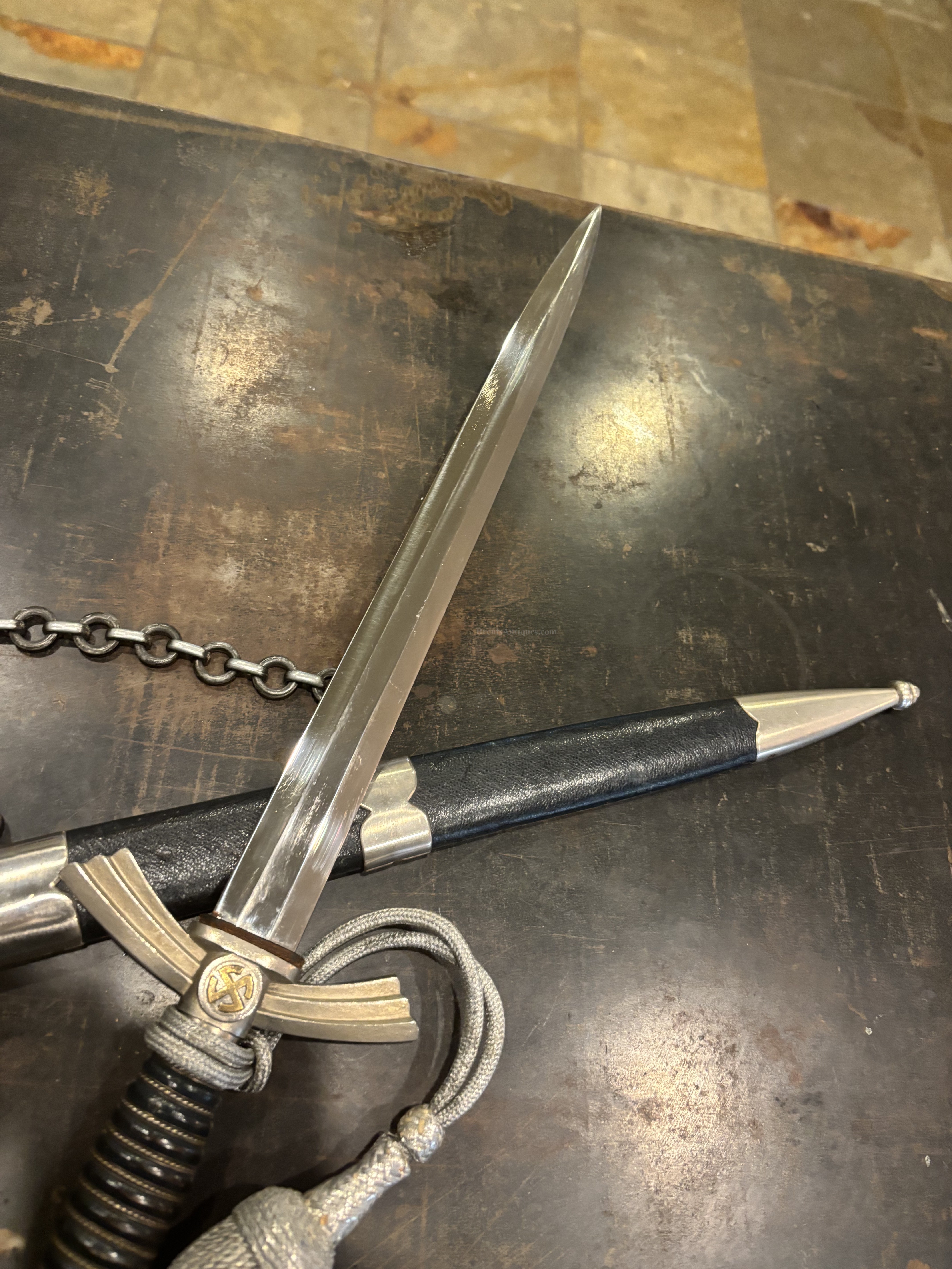 Brents Antiques Inc. Catalog