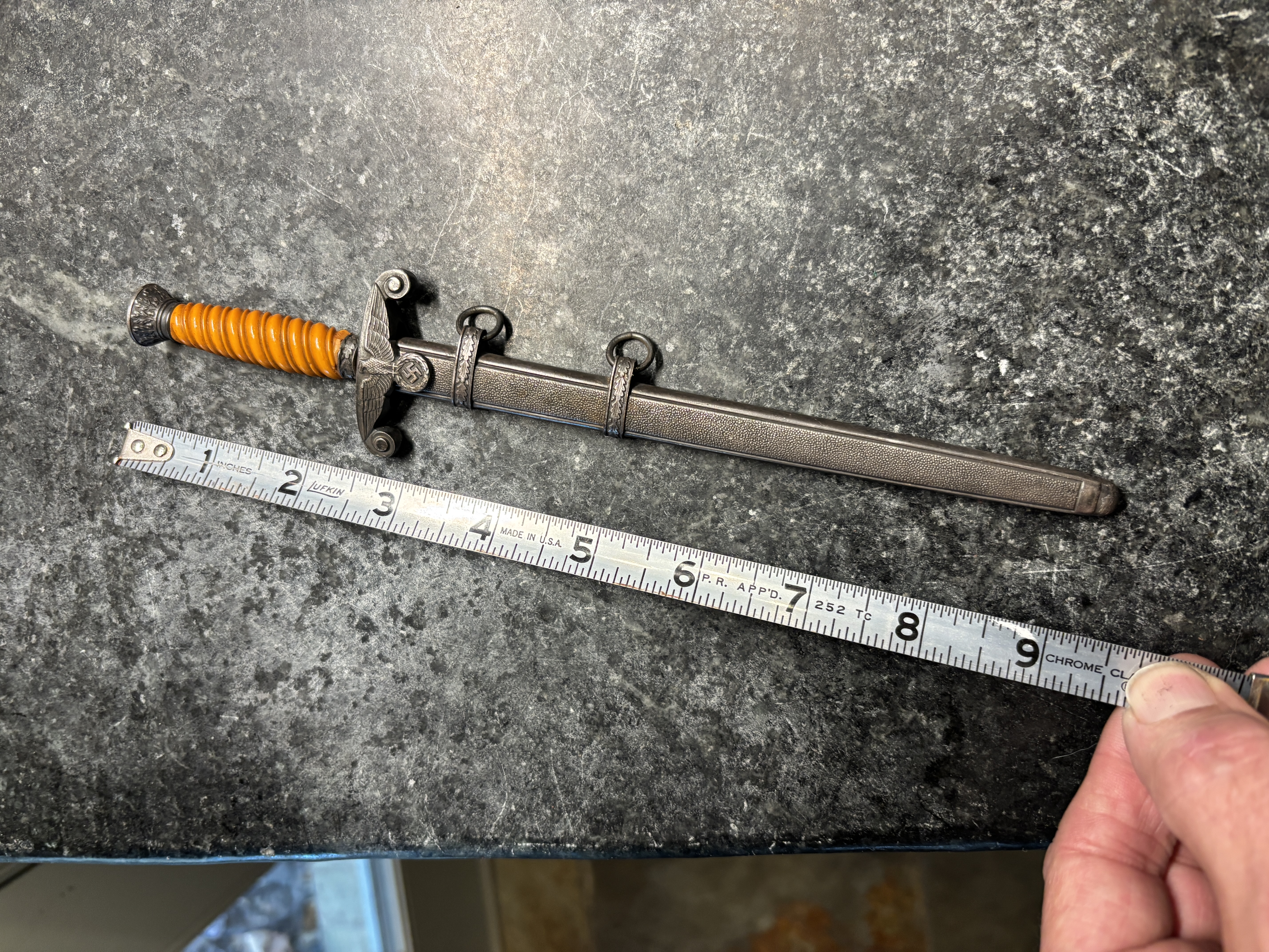 9 1/2 MINITURE GERMAN WWII ARMY OFFICERS DAGGER MFG. ALCOSO image